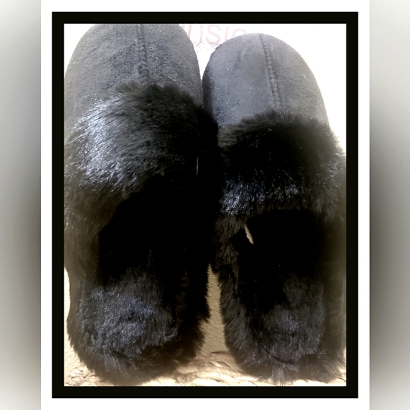 NWT Kensie Black fur slippers....size 8 - Picture 2 of 3
